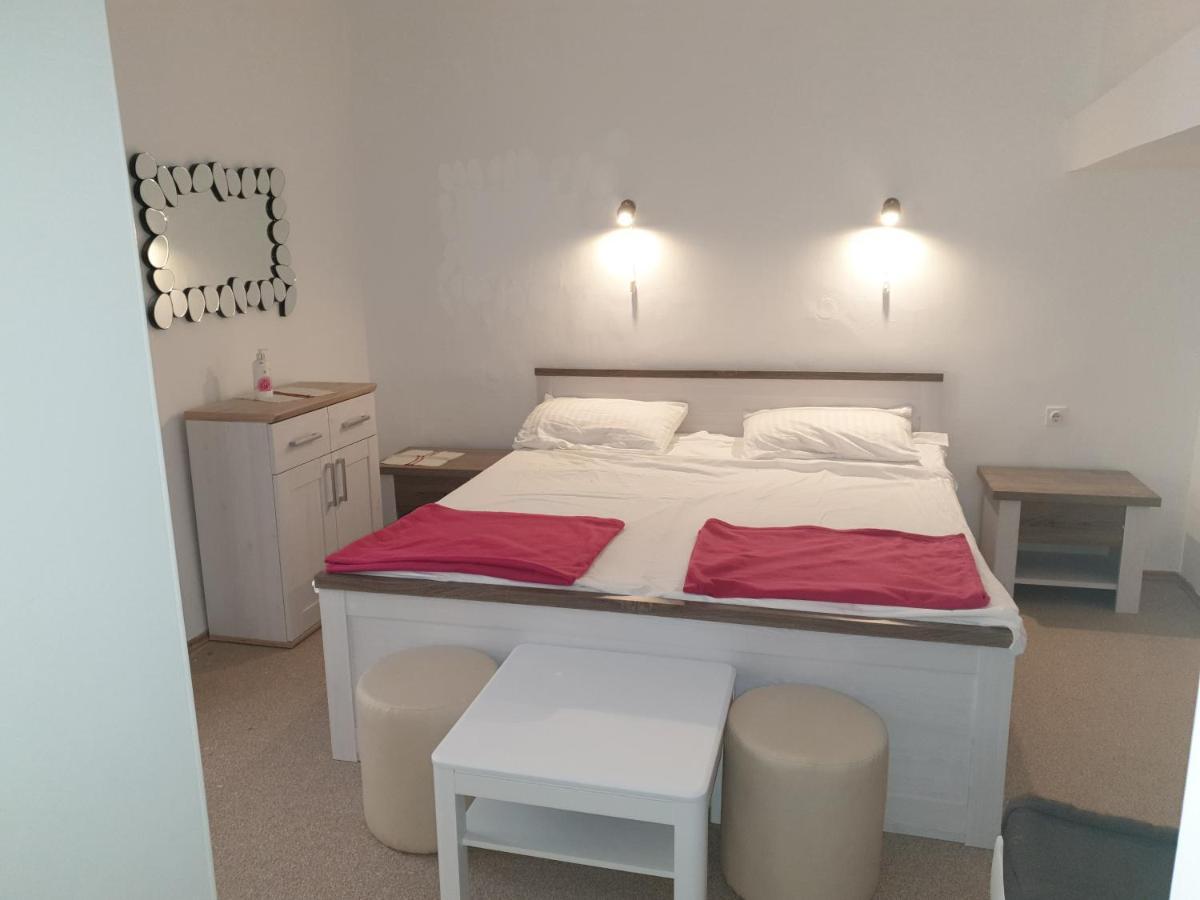 Ulica Dvori Narca 12 Apartment 4+2 Per. Baška Exteriör bild